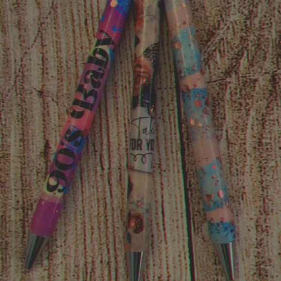 Pens 🖊️ - Picture 1 of 3